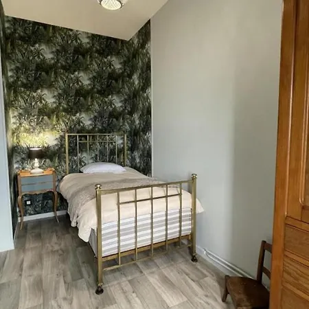 Demeure De Caractere Avec Animaux Acceptes - Fr-1-489-457 * Vernusse