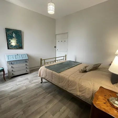 Demeure De Caractere Avec Animaux Acceptes - Fr-1-489-457